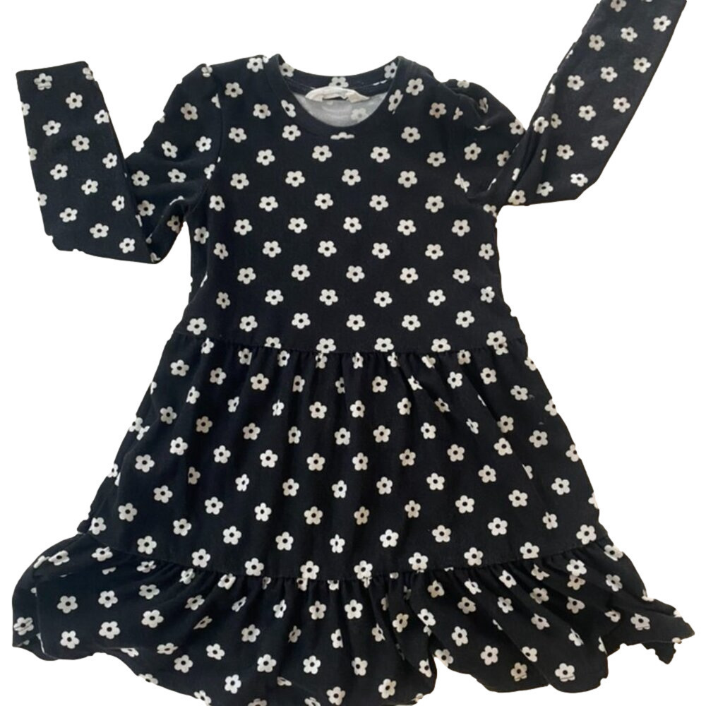 Primark cares 🌸 flower print 🌸black and white dress🌸 2T